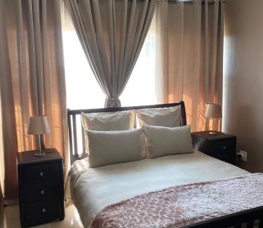 Robertsham Haus | Estelle Family cottage