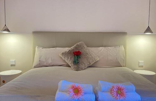 Guadalupe Wohnung | Estudio de diseño con piscina by Gloove