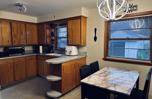 Euclid Haus | Euclid Lake Retreat