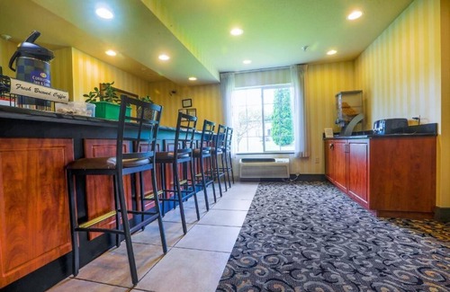 Evansville Hotel | Evansville inn and suites