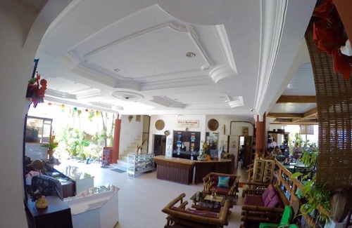 Basdiot Hotel | Eve's Kiosk Dive Resort