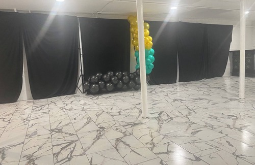 Bellerose Terrace Haus | Event space For all type of events and partiesđ đ đ