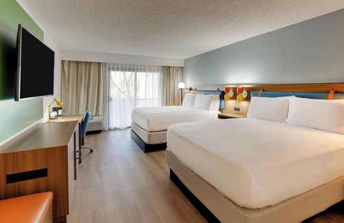 Mayo Clinic Hotel | Everything You Need For The Perfect Vacation! w/ Outdoor Pool, Pets are Allowed!