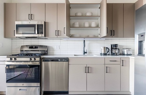 Killgubbin Wohnung | Excellent River North 1BR w/ Sky Terrace & Yoga Studio, by Blueground