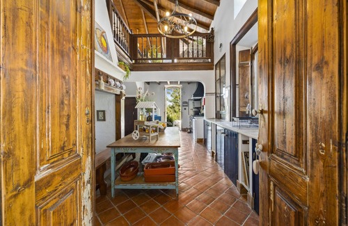Sao Clemente Villa | Stunning 6 Bedroom Villa with Private Pool, large gardens and superb Views!