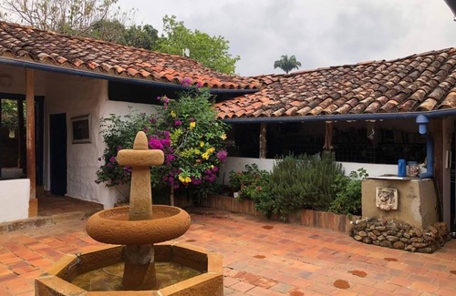 Barichara Haus | Exceptional House: Stylish, spacious, Central, Steps from Plaza and Restaurants