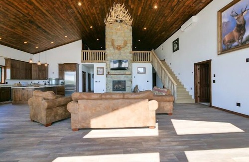 Douglas County Kabine | Exceptional property in the Alexandria area!
