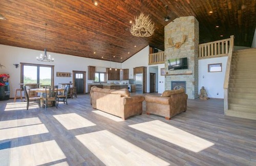 Douglas County Kabine | Exceptional property in the Alexandria area!