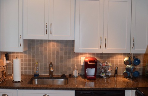 Port Clinton Eigentumswohnung | Außergewöhnliche 2BR Condo mit All Waterfront Views-Spaziergang in die Stadt, Jet Express Fähre!