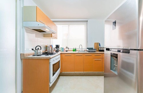 Colonia Roma Eigentumswohnung | Exciting Central Roma Condo, Parque Mexico 550m!