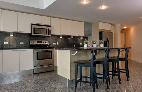 Oranjestad-West Eigentumswohnung | Exclusive 6 Bedrooms Beach Front Condo W/Private Pool