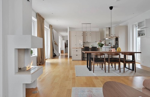 Jarfalla Municipality Villa | Exclusive accommodation with pool & fireplace