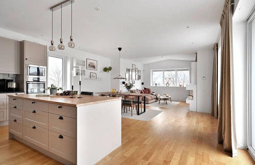 Jarfalla Municipality Villa | Exclusive accommodation with pool & fireplace