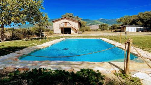 Poreta Haus | Exclusive Pool-open All Year-spoleto Biofarm-slps 8-village shops, bar1 km 6