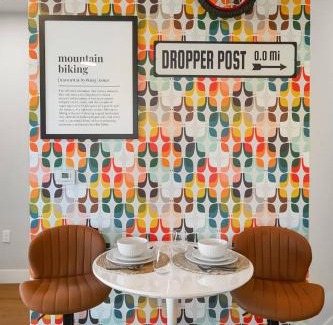 Rogers Wohnung | Exec King Suites Pool, Gym, Walmart Hq,gym