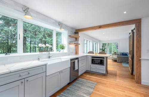 Falmouth Haus | Executive Falmouth Waterfront Home on the Presumpscot River