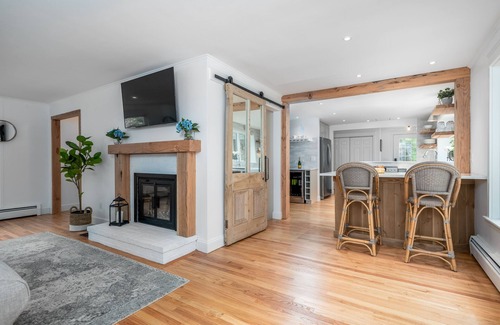 Falmouth Haus | Executive Falmouth Waterfront Home on the Presumpscot River