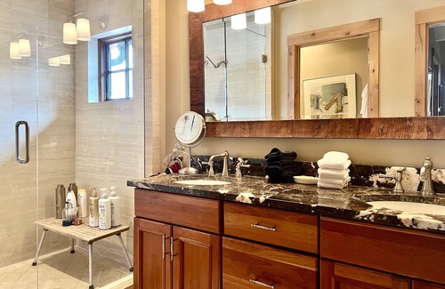 Basalt Haus | Executive four bedroom Home in charming Basalt neighborhood, minutes from Aspen