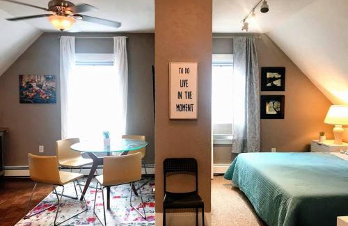 Lower Allston Wohnung | Executive Suite Loft - Harvard Allston Campus