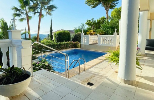 Peguera Villa | Exklusive Villa in Paguera für bis zu 8 Personen, mit Meerblick und Pool