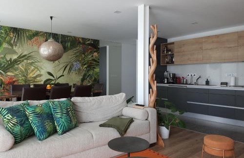 Linda-a-Velha Wohnung | Exotic Fusion double Suite with Garden