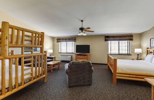St. Joseph Hotel | Expanded King Bunk Bed, Stoney Creek, Heated Pool, Pets Allowed | 2 Units