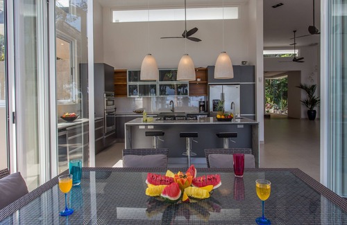 Dominical Haus | BRANDNEU Exotic White Water View Residence, Luxusurlaub gefunden!