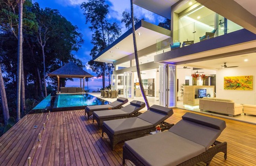Dominical Haus | BRANDNEU Exotic White Water View Residence, Luxusurlaub gefunden!