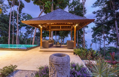 Dominical Haus | BRANDNEU Exotic White Water View Residence, Luxusurlaub gefunden!