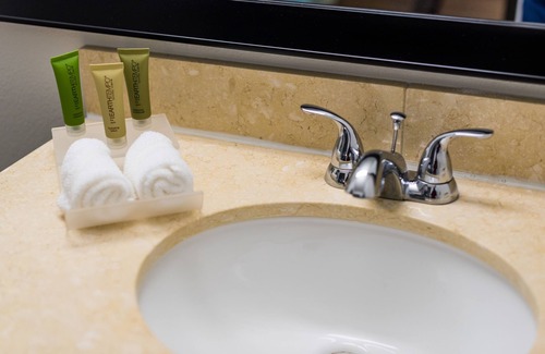 Moab Hotel | Expedition Lodge Moab Arches National Park