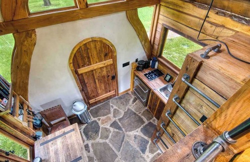 Nixa Wohnung | Experience a Regenerative Farm in a New Tiny Home