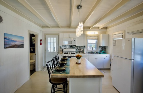 Slaughter Beach Hütte | Experience a tranquil beachfront retreat on the shores of the Delaware Bay.