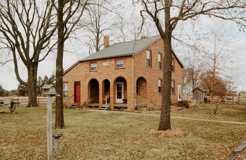 Nauvoo Haus | Erleben Sie ein wunderschönes Pionierhaus in Nauvoo!