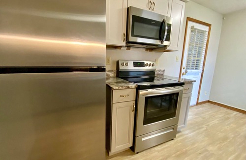 Western Branch North Haus | Experience Chesapeake Your Way and Relax with GolfnEntire home