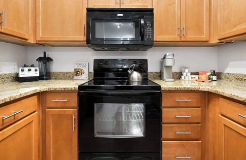 Greensboro Eigentumswohnung | Experience comfort near Greensboro Coliseum 6 min