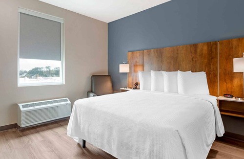 Trailer Estates Hotel | Experience Modern Comfort Near Sarasota's Attractions