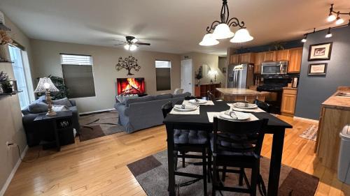 Columbia Falls Haus | Experience MT @ The 406 Hideout