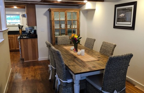 Rockport Haus | Neu renoviert, Luxus Downtown Lage. Gehen Sie auf alles. Zwei Paking Spaces