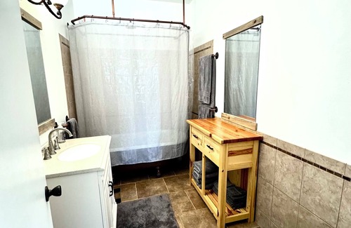 Sheridan Haus | Experience the charm of Sheridan with our cozy two 2-bedroom, one bath house!