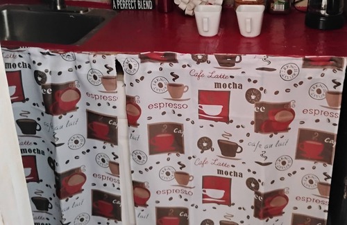 Lauderdale Lakes Haus | Experience the comfort of home wth your own private entrance, bath & kitchenette