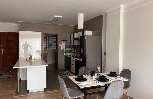 Kileleshwa Wohnung | Exquisite Grey Pearl 2Bedroom, Kileleshwa