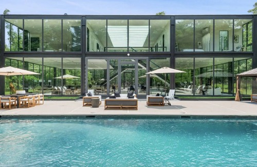 Springs Villa | Exquisite Home l East Hamptons l Pool