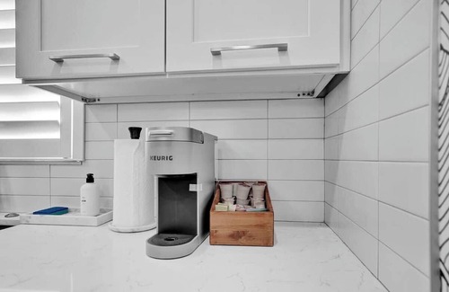 Lake Ridge Haus | Extended family retreat-Tropical pool!<2 mi beach!