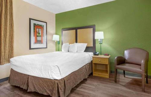 Orlando Hotel | Extended Stay America Select Suites - Orlando - Southpark - Equity Row