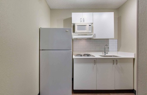 Alexandria West Hotel | Extended Stay America Suites Washington DC Alexandria Landma