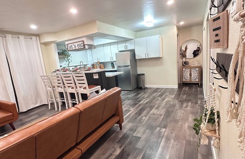 Millcreek Eigentumswohnung | Extended Stay Cozy 2-bedroom condo with WiFi, AC in beautiful Salt Lake City