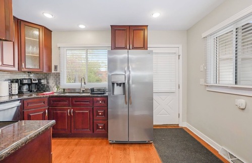 Northbrook Haus | Extended Stay Northbrook FHS Rental