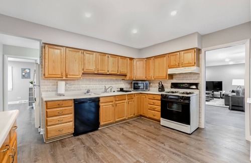 Elk Grove Village Haus | Extended Stay Elk Grove Village FHS Rental