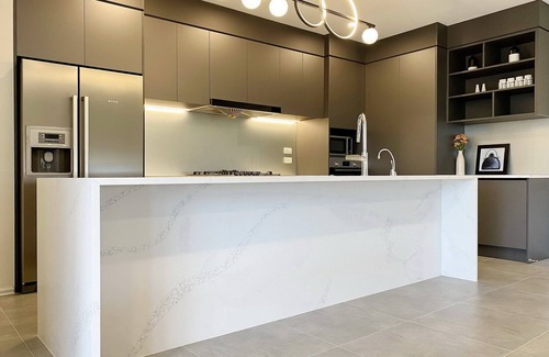 Flat Bush Haus | Extra-Large Brand-New House 9 Bedrooms 6 Bathrooms