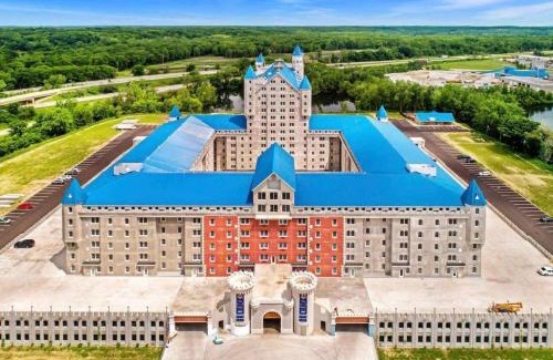 Grandville Wohnung | Extravagant 3 Level Penthouse at The Grand Castle